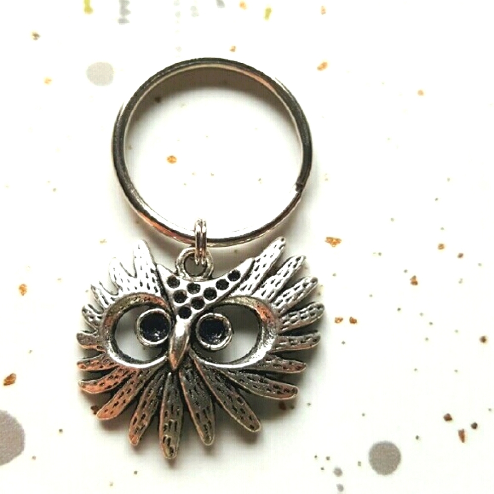 Owl Keychain - Picture 2 of 4